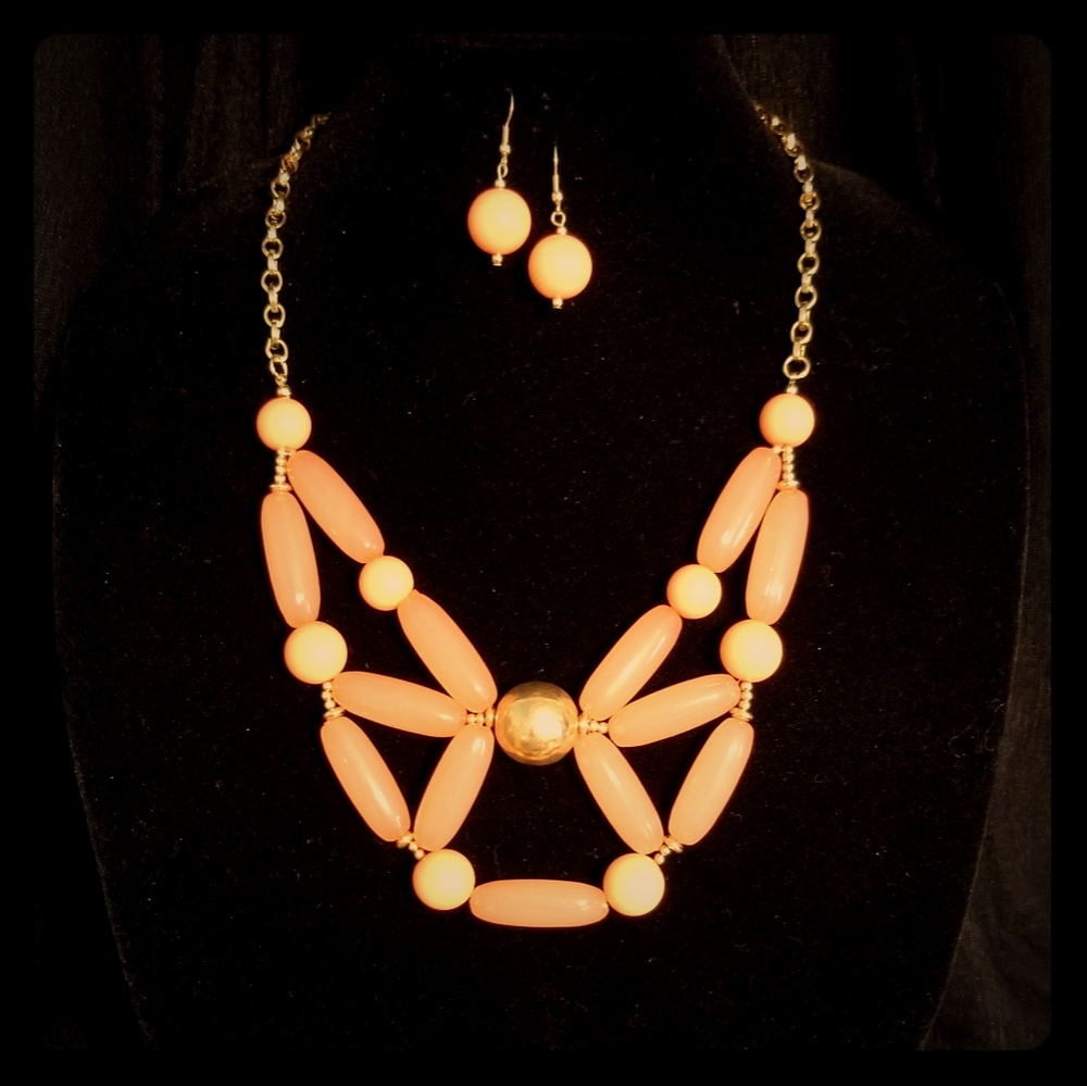 Peach Acrylic Beaded Bib Necklace Set Lightweight And Comfortable